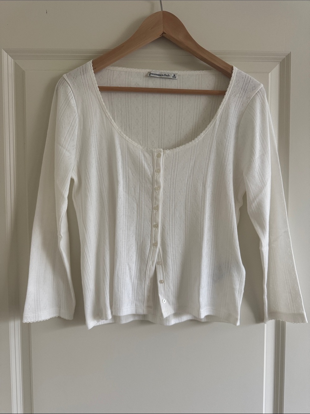 NWT Abercrombie & Fitch White Button-Down Scoop Neck Top